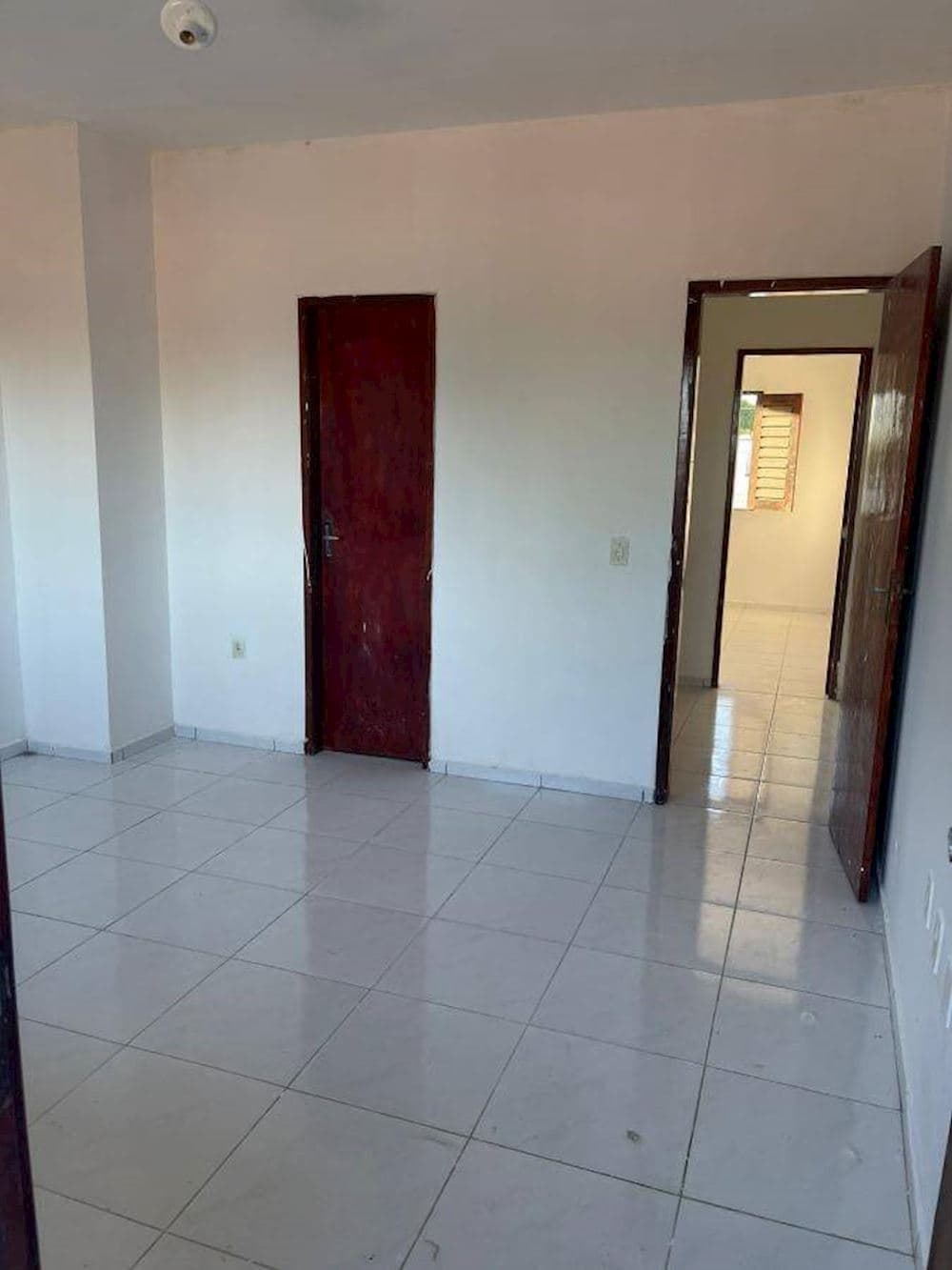Foto 11 de 12: Apartamento em leilão em Horizonte - CE, bairro Malcozinhado — Apartamento em Malcozinhado - Horizonte/CE