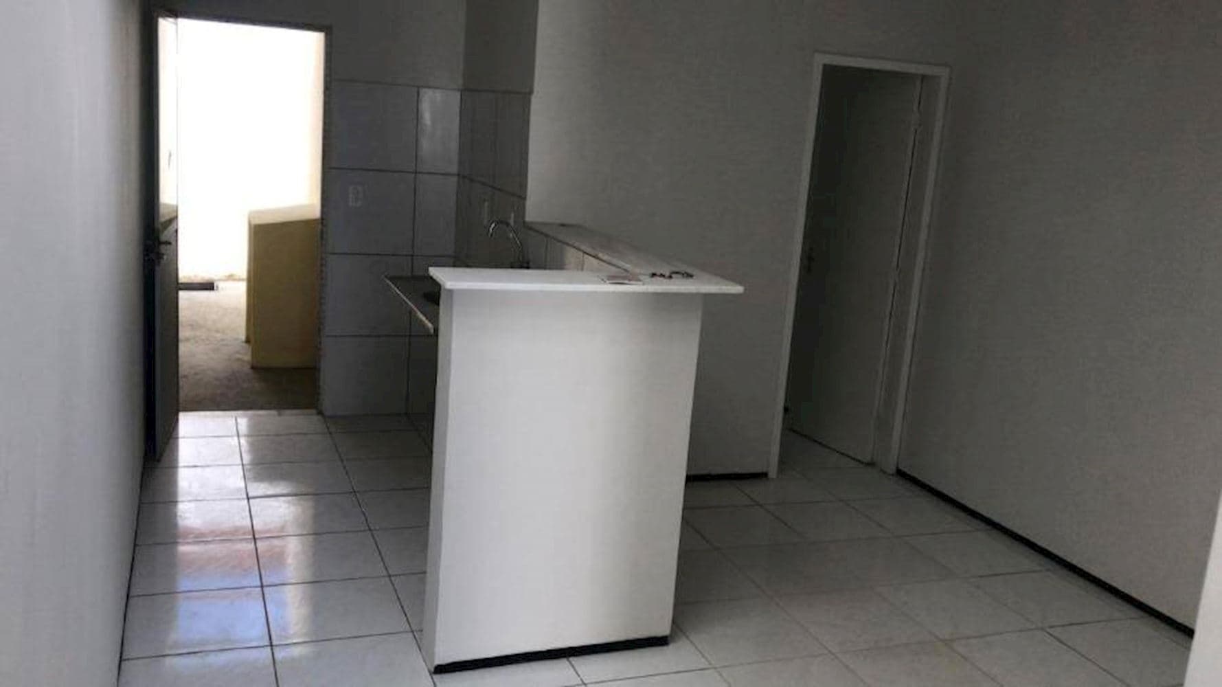 Foto 3 de 6: Casa em leilão em Maracanaú - CE, bairro Furna Da Onça — Casa em Furna Da Onça - Maracanaú/CE