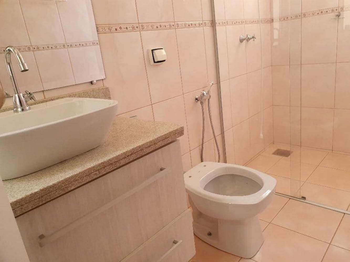 Foto 10 de 15: Casa em leilão em Ourinhos - SP, bairro Vila Soares — Casa na Vila Soares - Ourinhos/SP