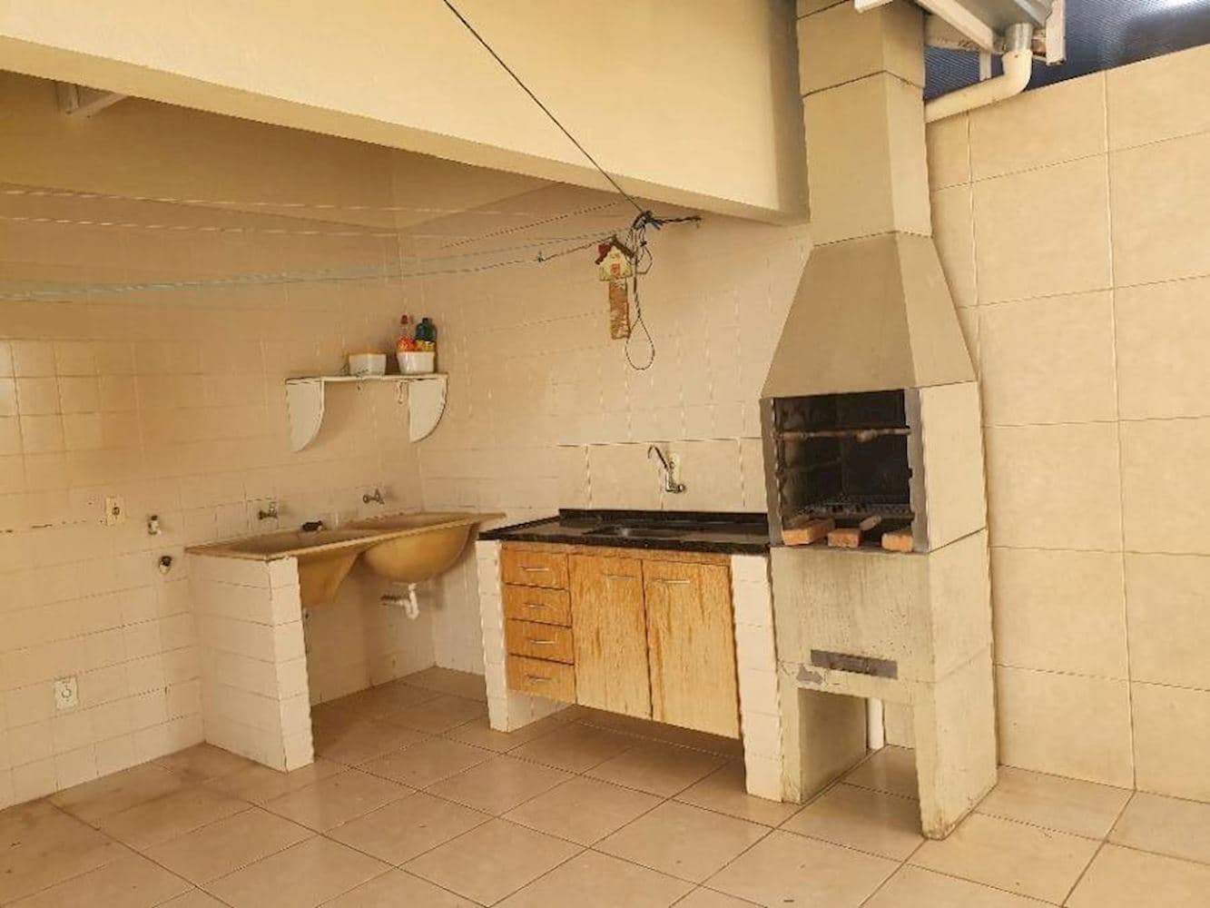 Foto 8 de 15: Casa em leilão em Marília - SP, bairro Jardim Pérola — Casa no Jardim Pérola em Marília/SP
