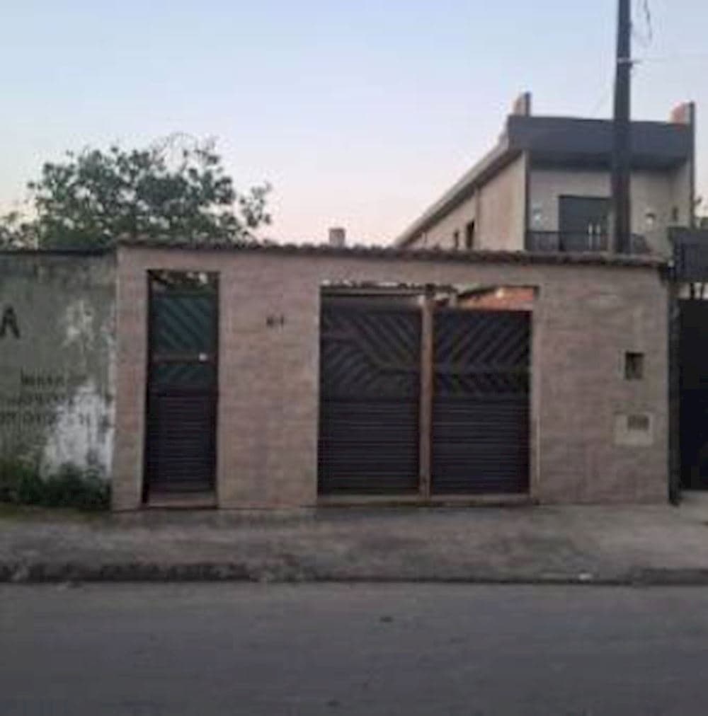 Foto 2 de 3: Casa em leilão em São Vicente - SP, bairro Vila Iolanda — Casa na Vila Iolanda - São Vicente/SP