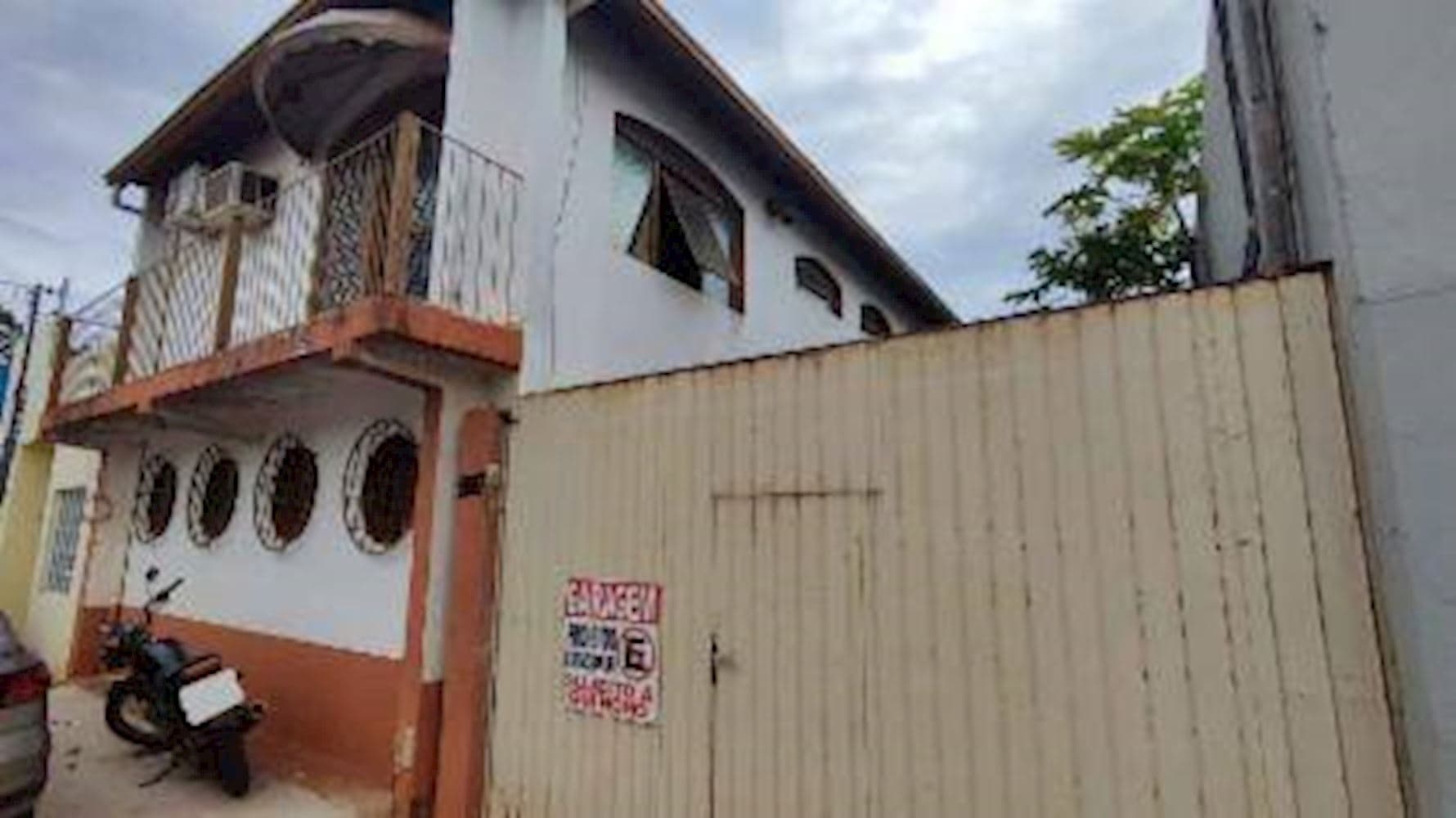 Foto 2 de 3: Casa em leilão em Ponta Porã - MS, bairro Centro — Casa no Centro de Ponta Porã/MS
