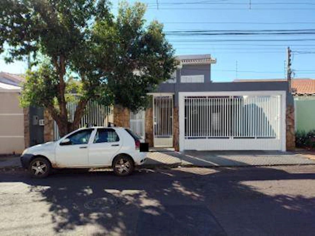 Foto 1 de 3: Casa em leilão em Campo Grande - MS, bairro Centro — Casa no Centro - Campo Grande/MS