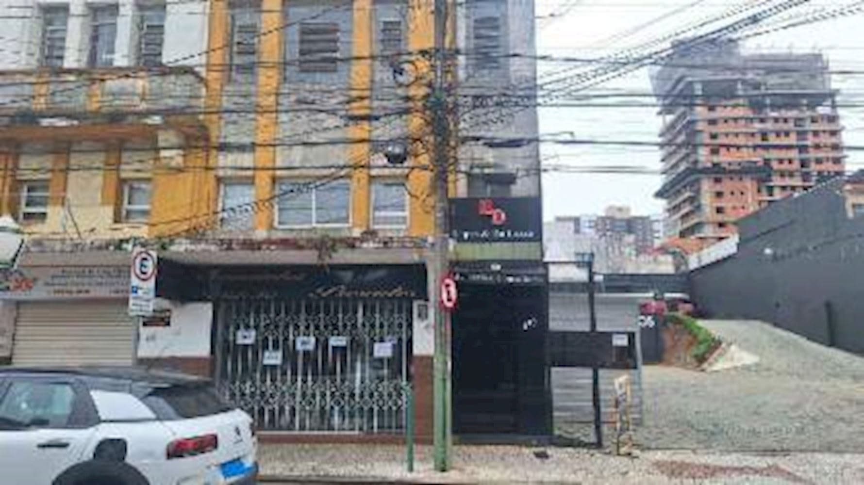 Foto 2 de 19: Comercial em leilão em Ponta Grossa - PR, bairro Centro — Sala Comercial no Centro de Ponta Grossa/PR