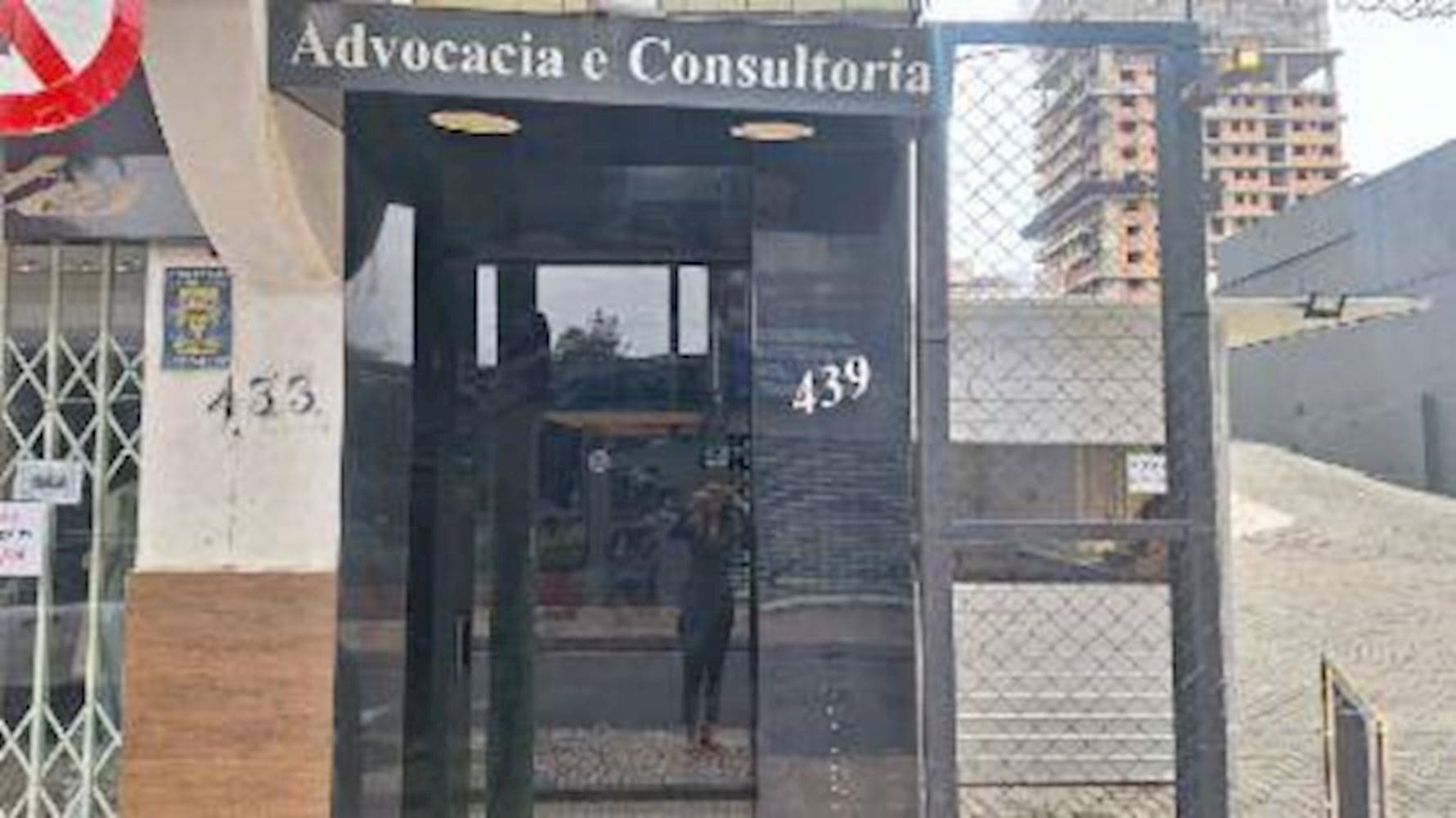 Foto 4 de 19: Comercial em leilão em Ponta Grossa - PR, bairro Centro — Sala Comercial no Centro de Ponta Grossa/PR