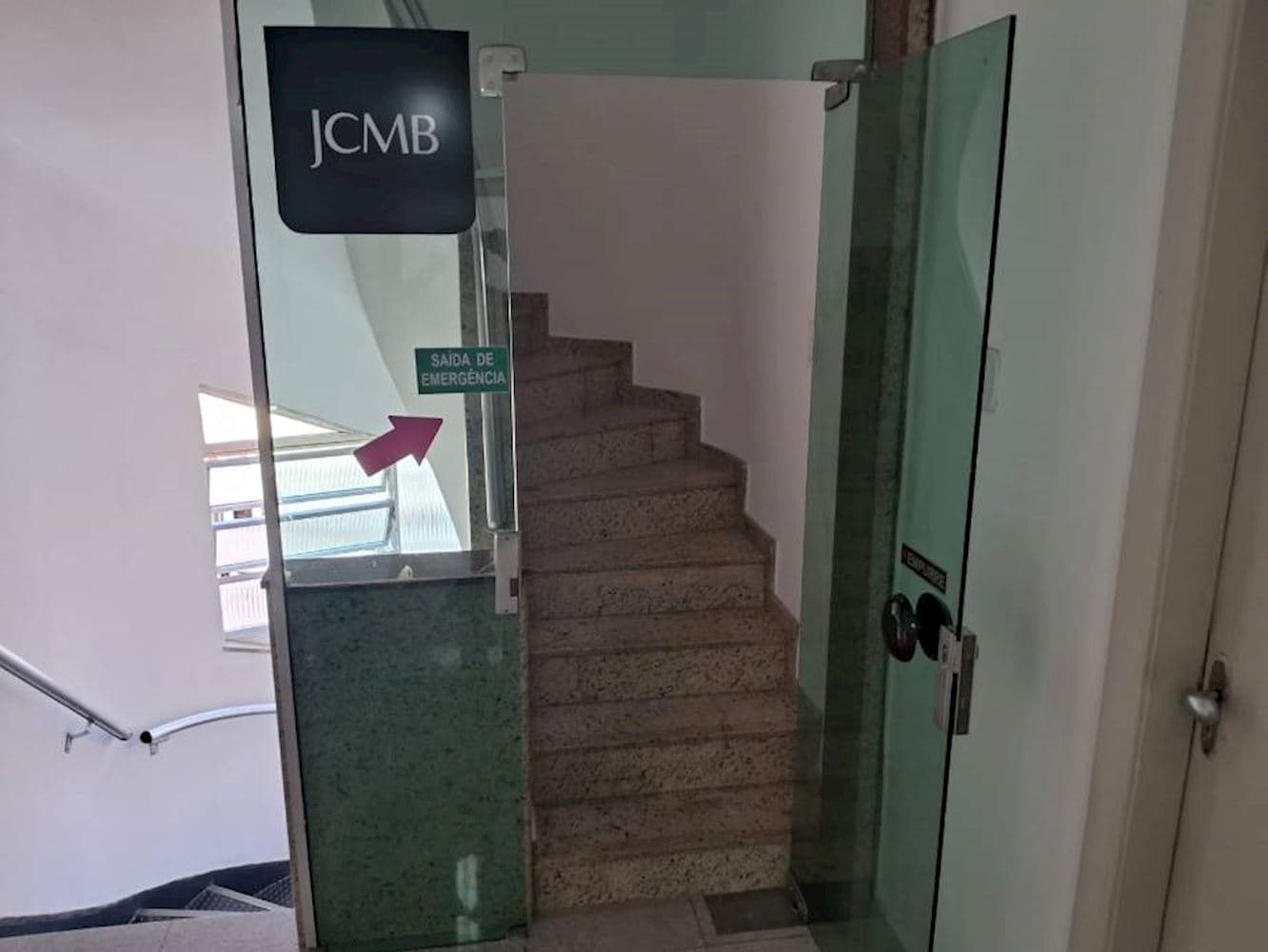 Foto 5 de 5: Comercial em leilão em Rio De Janeiro - RJ, bairro Centro — Sala Comercial no Centro do Rio de Janeiro/RJ