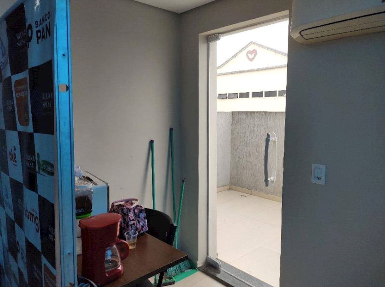 Foto 11 de 12: Comercial em leilão em São Gonçalo - RJ, bairro Alcantara — Sala Comercial em Alcantara - São Gonçalo/RJ