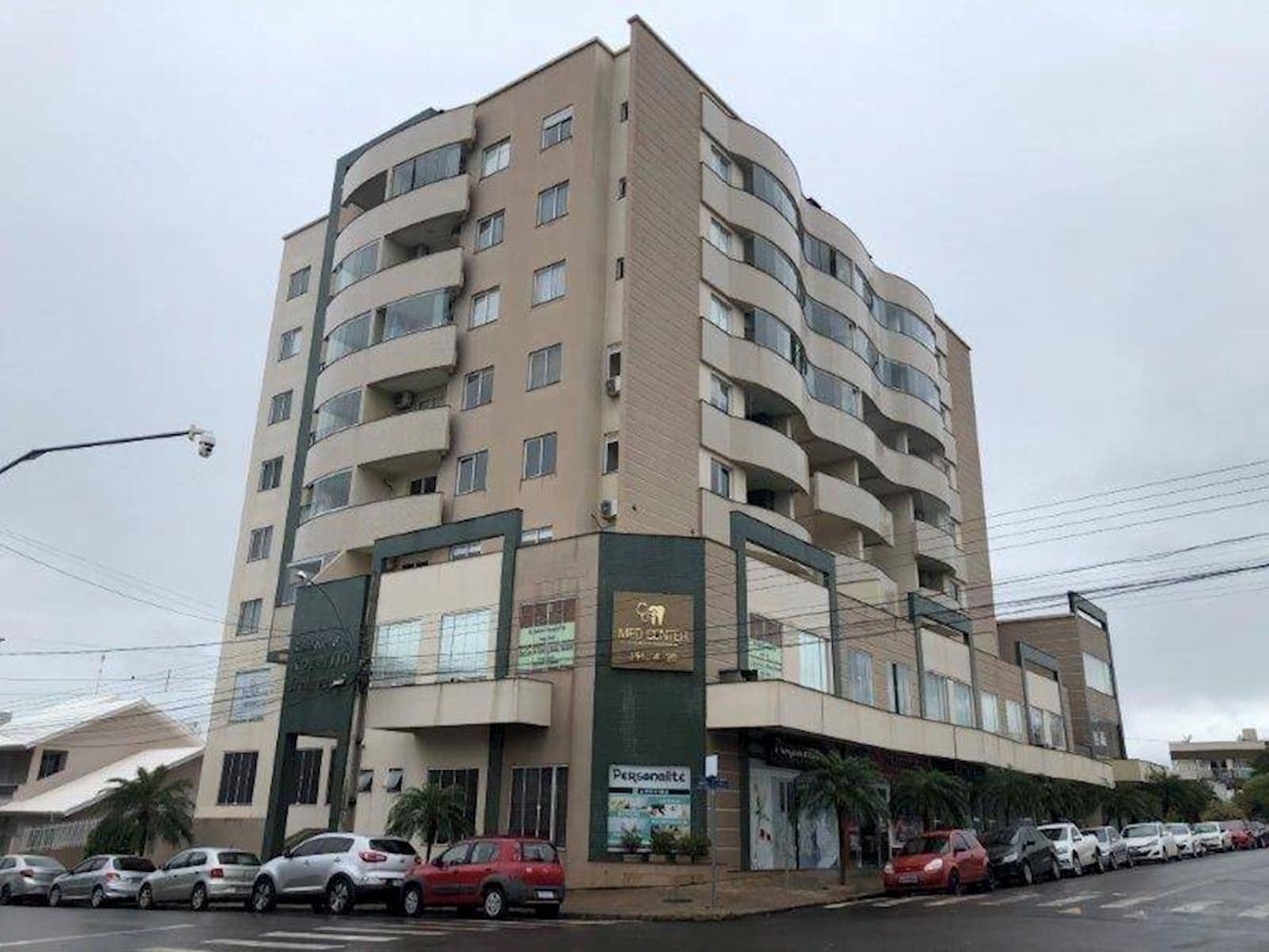 Foto 1 de 11: Comercial em leilão em Realeza - PR, bairro Centro — Sala Comercial no Centro de Realeza/PR