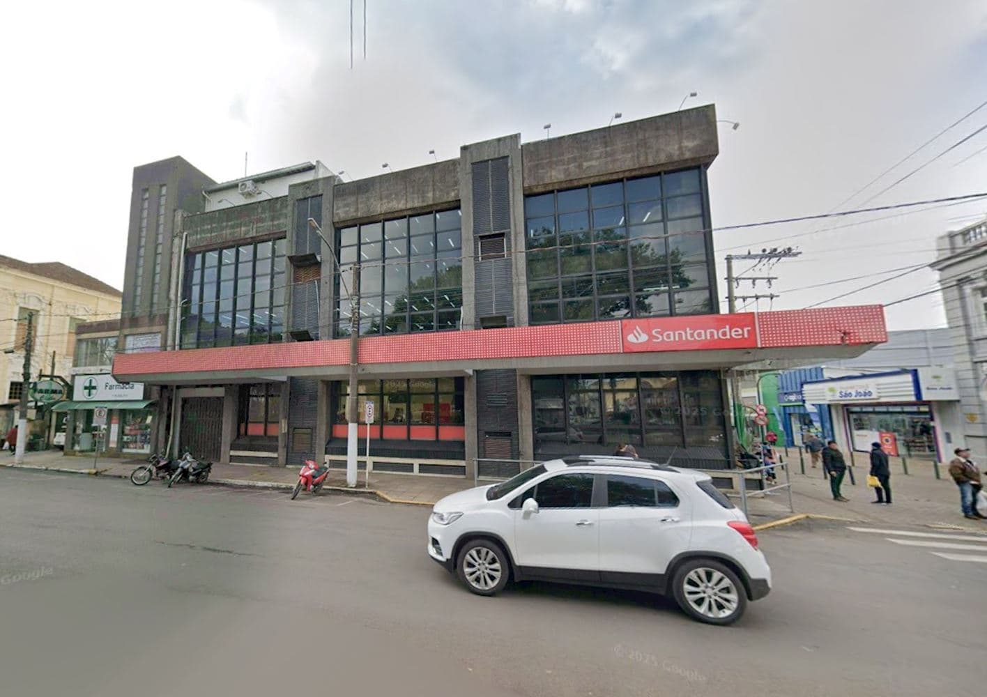 Foto 2 de 18: Comercial em leilão em Cruz Alta - RS, bairro Centro — Imóvel Comercial (Ex-agência) no Centro de Cruz Alta/RS