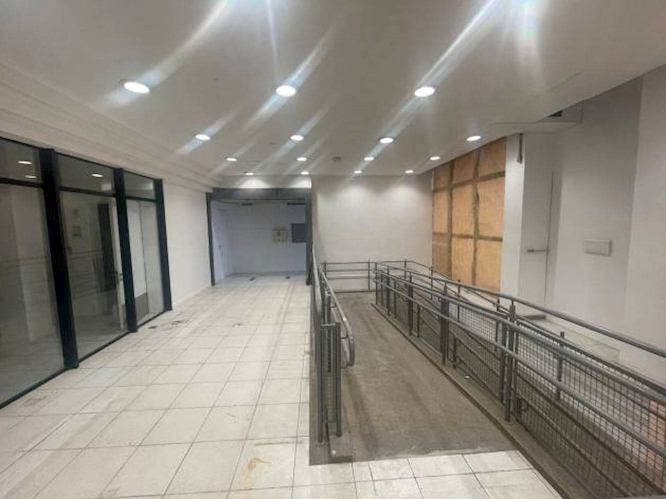 Foto 14 de 18: Comercial em leilão em Cruz Alta - RS, bairro Centro — Imóvel Comercial (Ex-agência) no Centro de Cruz Alta/RS