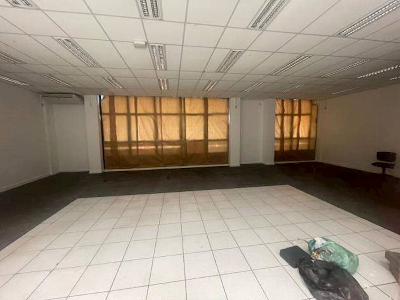 Foto 15 de 18: Comercial em leilão em Cruz Alta - RS, bairro Centro — Imóvel Comercial (Ex-agência) no Centro de Cruz Alta/RS