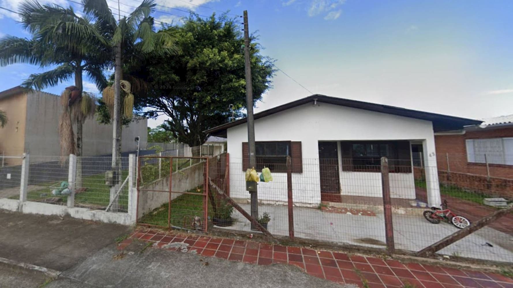 Foto 5 de 5: Casa em leilão em Torres - RS, bairro Praia da Cal — Casa no Bairro Praia da Cal em Torres/RS