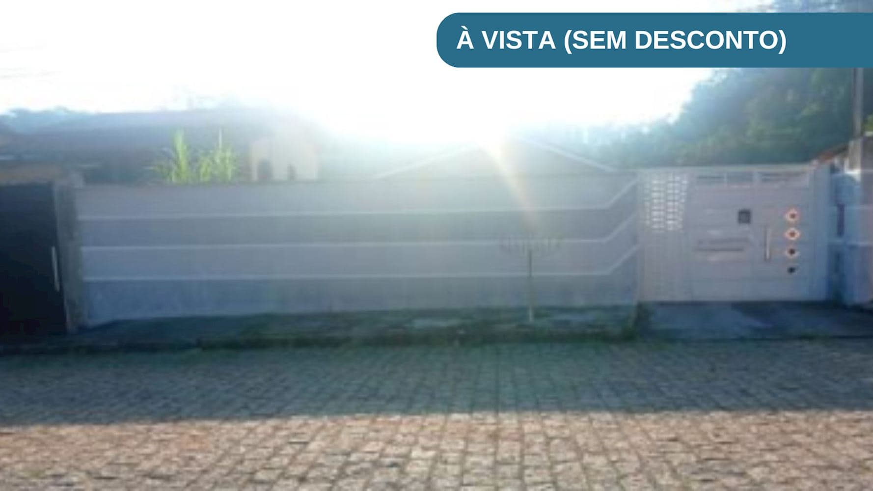 Foto 1 de 6: Casa em leilão em Ribeirão Pires - SP, bairro Jardim Petrópolis — Casa no Jardim Petrópolis em Ribeirão Pires/SP