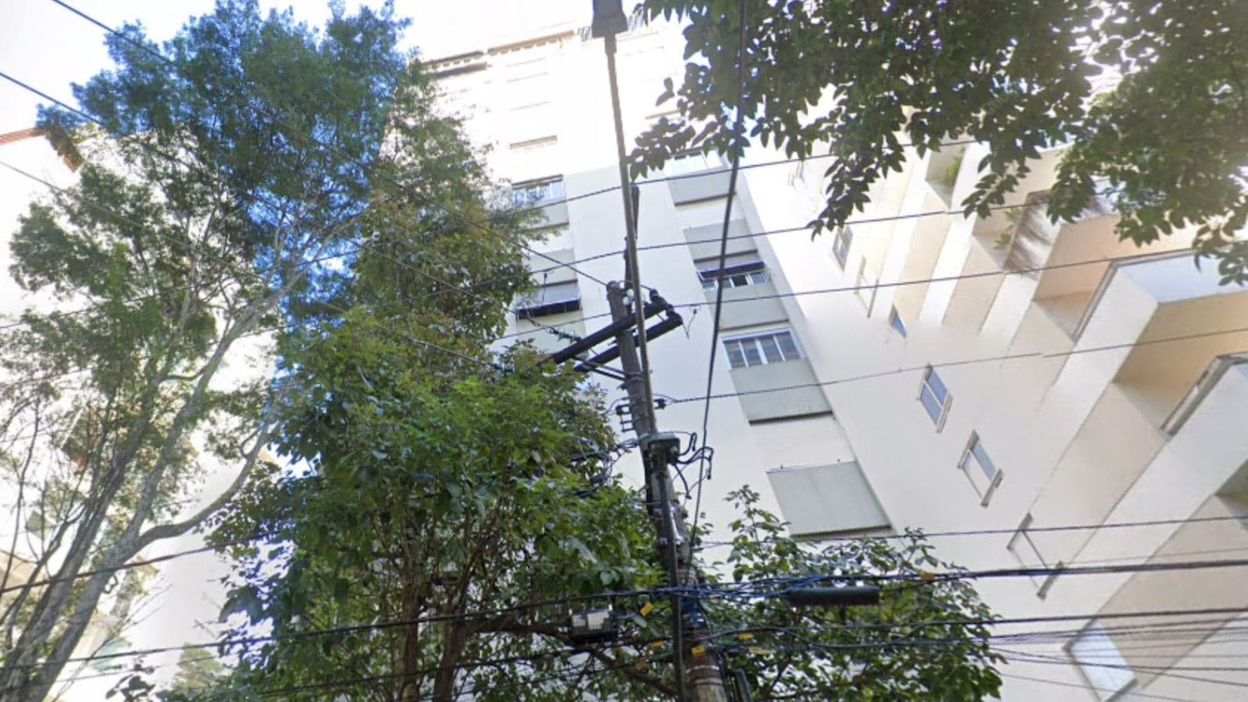 Foto 4 de 7: Apartamento em leilão em São Paulo - SP, bairro Cerqueira César — Apartamento no " Edifício Oédipus'' - Cerqueira César - São Paulo/SP