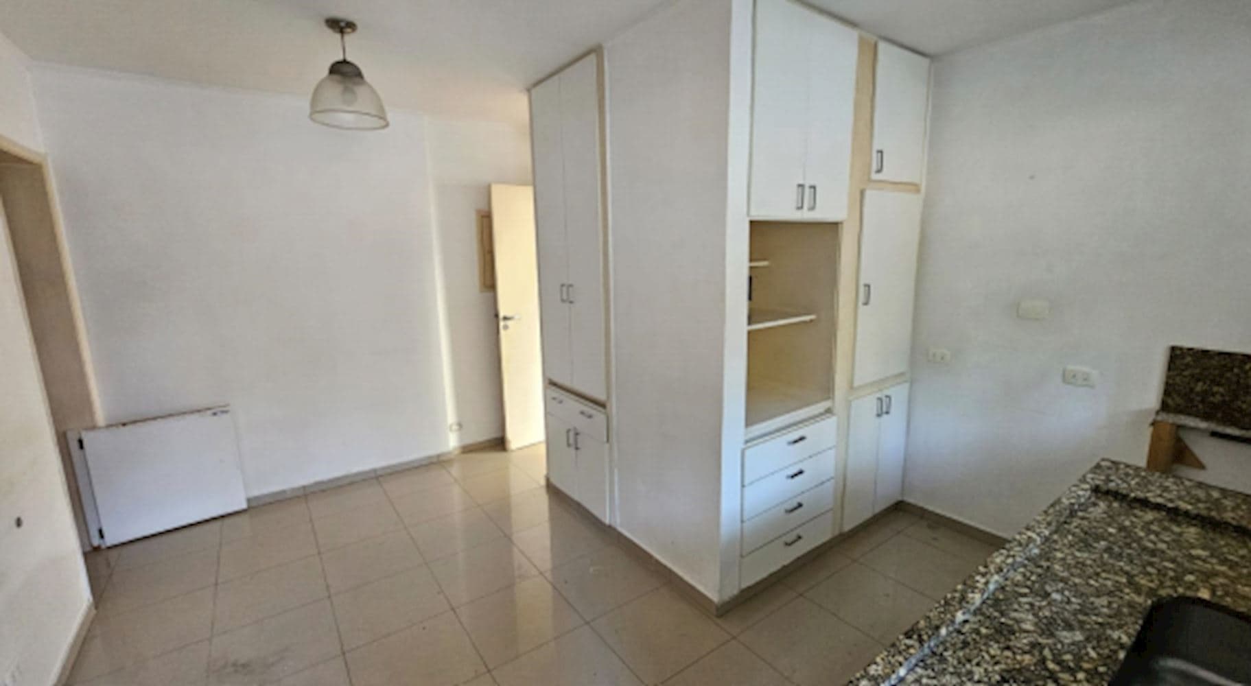 Foto 6 de 7: Apartamento em leilão em São Paulo - SP, bairro Cerqueira César — Apartamento no " Edifício Oédipus'' - Cerqueira César - São Paulo/SP