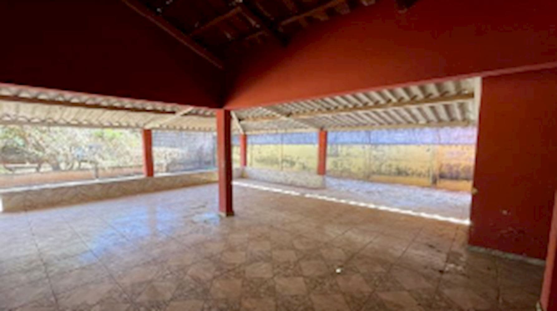 Foto 19 de 22: Casa em leilão em Quirinópolis - GO, bairro Pecuária — Casa no Bairro Pecuária em Quirinópolis/GO