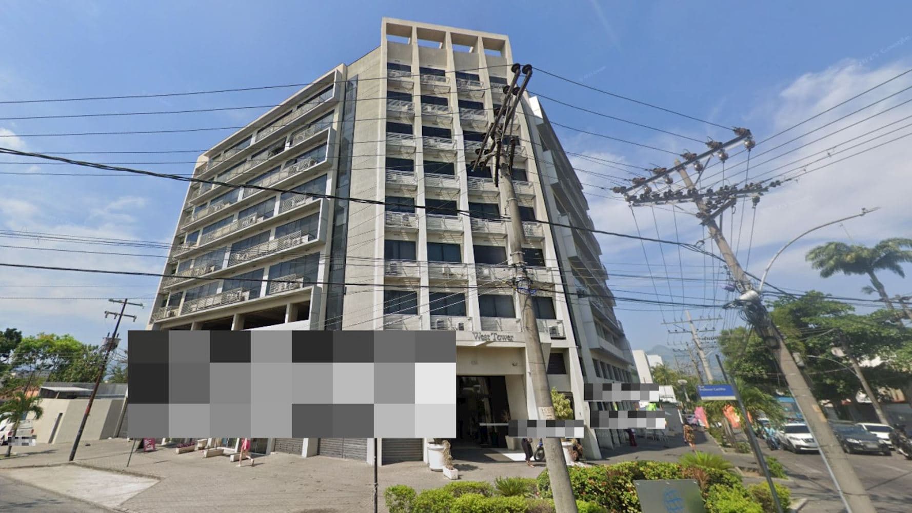 Foto 1 de 4: Comercial em leilão em Rio De Janeiro - RJ, bairro Campo Grande — Sala Comercial em Campo Grande - Rio de Janeiro/RJ