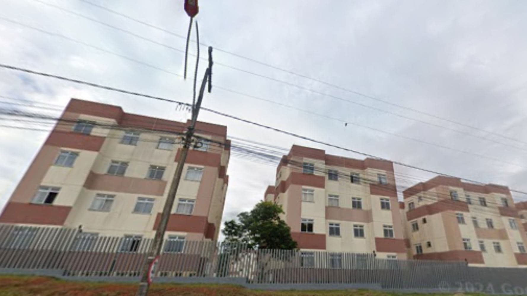 Foto 3 de 4: Apartamento em leilão em Araucária - PR, bairro Capela Velha — Apartamento no "Condomínio Residencial Canadá" - Capela Velha - Araucária/PR