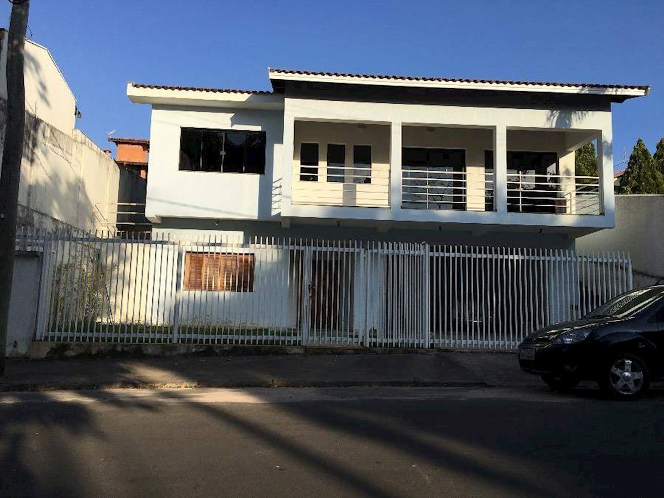 Foto 1 de 8: Casa em leilão em Águas De São Pedro - SP, bairro Centro — Casa no Centro em Águas De São Pedro/SP