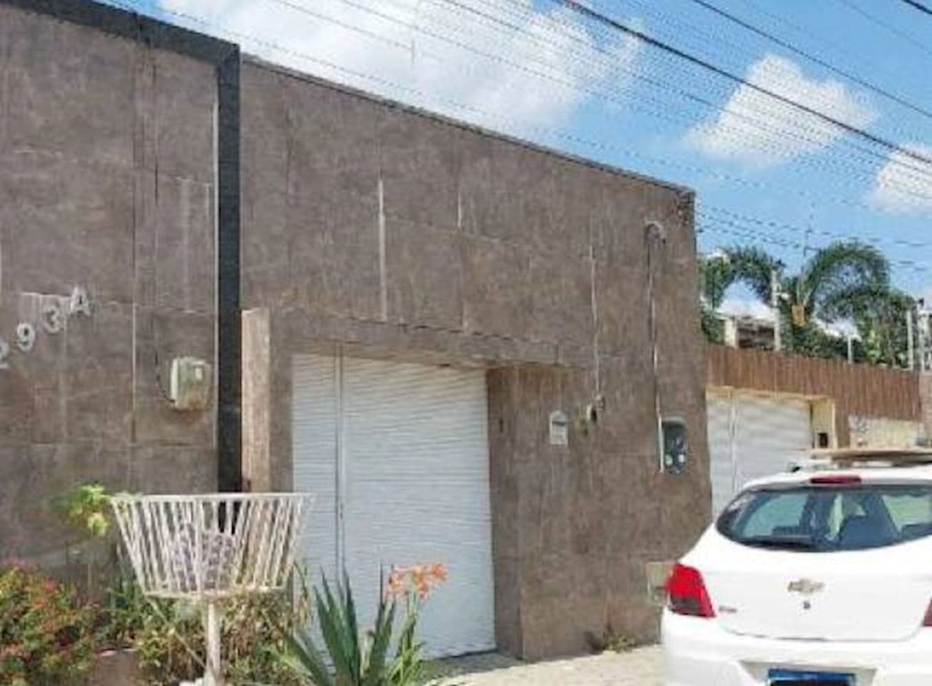 Foto 1 de 3: Casa em leilão em Eusébio - CE, bairro Loteamento Chacaras Do Eusebio — Casa em Urucunema - Eusébio/CE