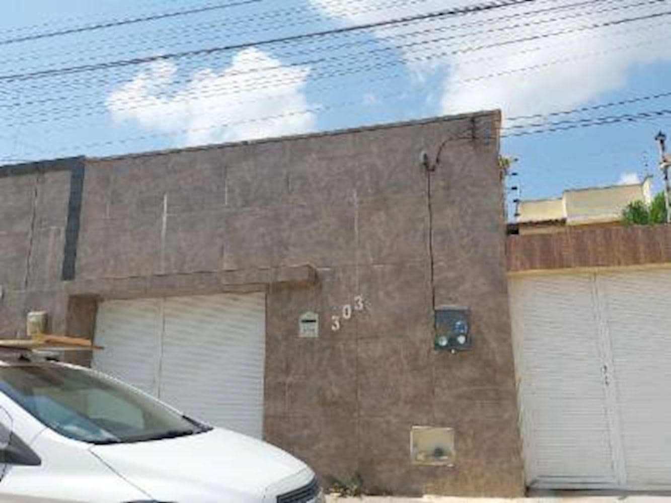 Foto 2 de 3: Casa em leilão em Eusébio - CE, bairro Loteamento Chacaras Do Eusebio — Casa em Urucunema - Eusébio/CE