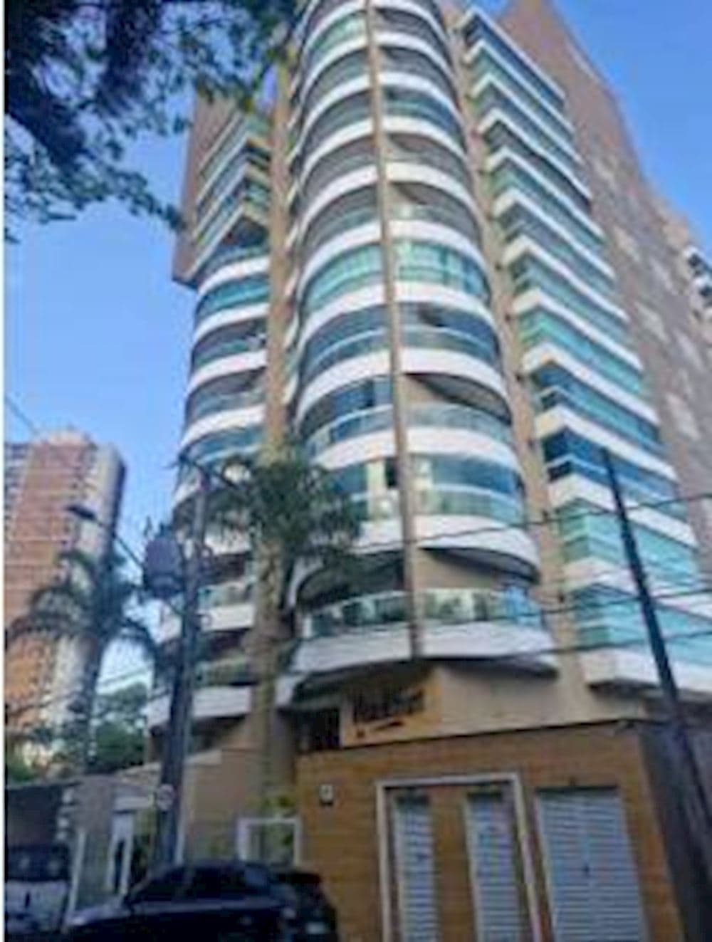 Foto 1 de 3: Apartamento em leilão em Joinville - SC, bairro Atiradores — Apartamento no "Residencial Frankfurt" - Atiradores - Joinville/SC