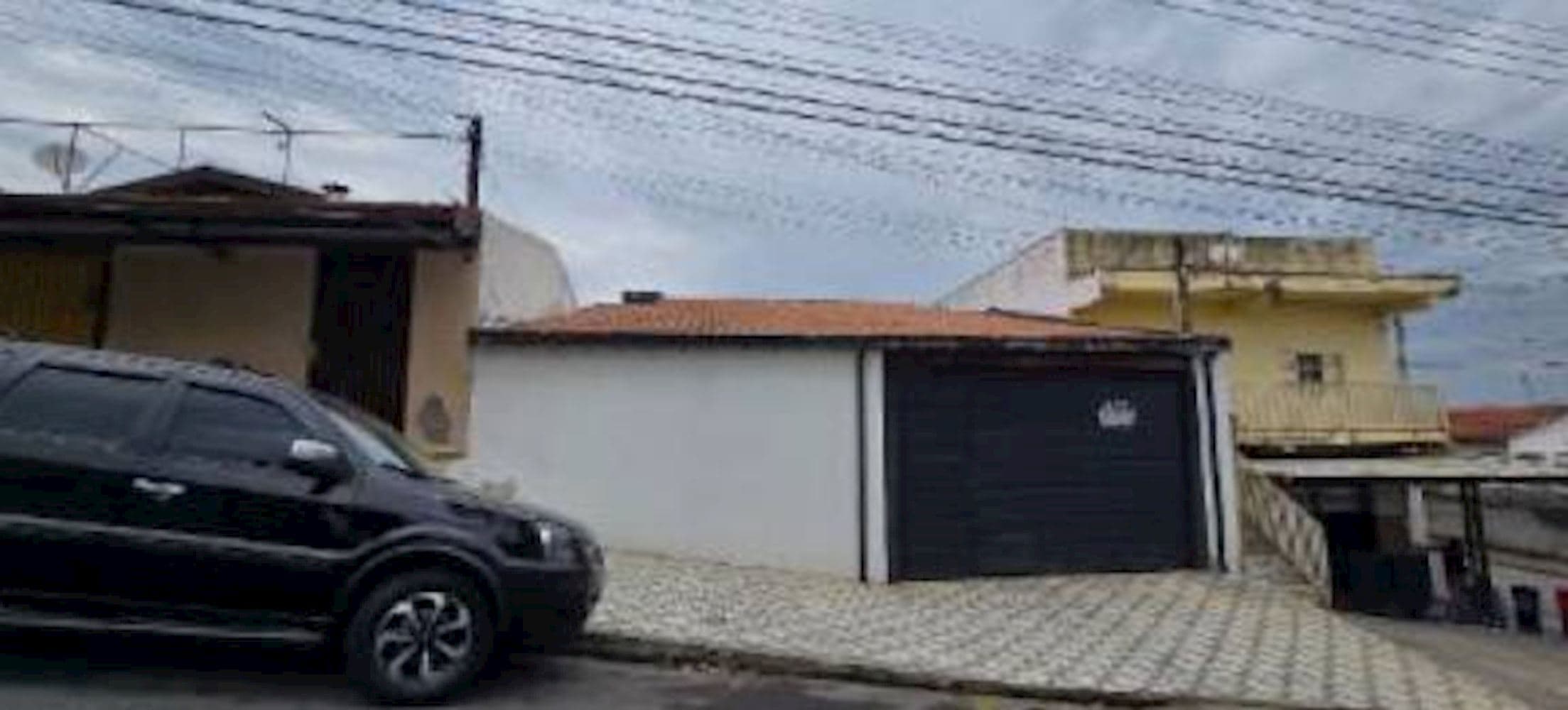 Foto 1 de 14: Casa em leilão em Taubaté - SP, bairro Alto São Pedro — Casa no Alto São Pedro - Taubaté/SP