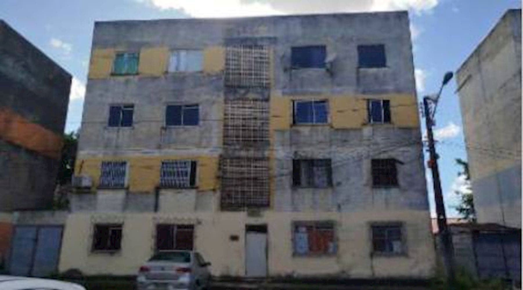 Foto 1 de 3: Apartamento em leilão em Camaçari - BA, bairro Alto Da Bela Vista — Apartamento em Alto Da Bela Vista - Camaçari/BA