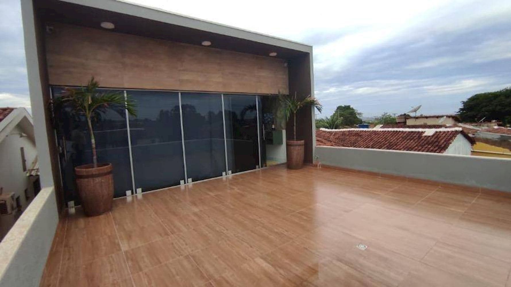 Foto 1 de 18: Casa em leilão em Rio Verde - GO, bairro Setor Pauzanes — Casa no Setor Pauzanes - Rio Verde/GO