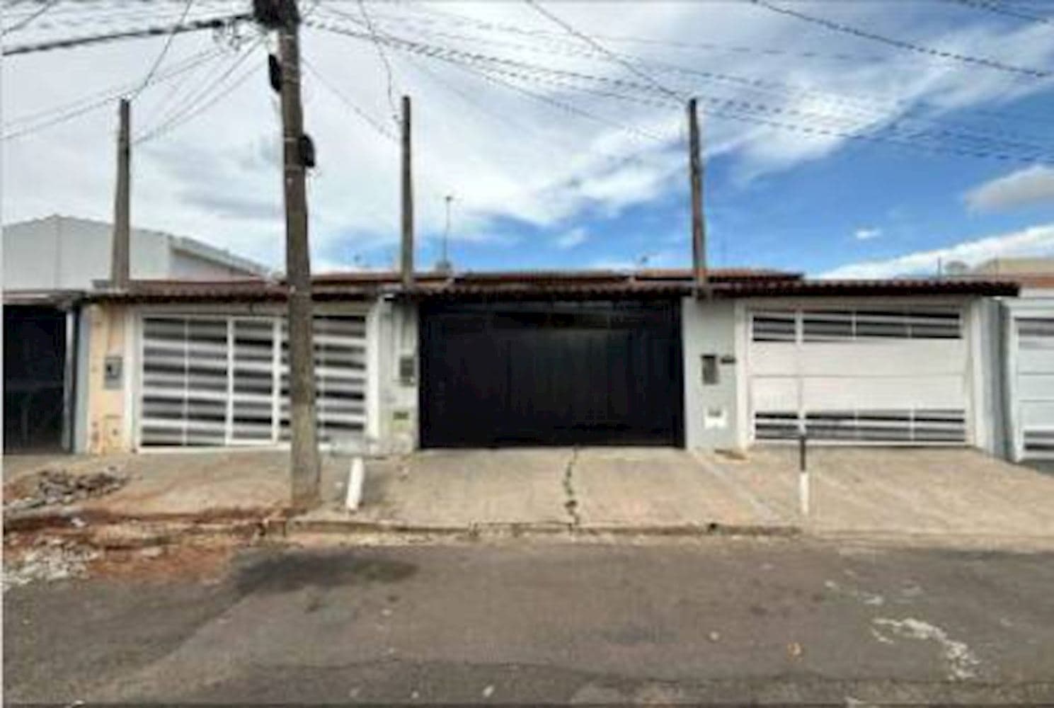 Foto 1 de 6: Casa em leilão em Marília - SP, bairro Vila Real — Casa na Vila Real em Marília/SP