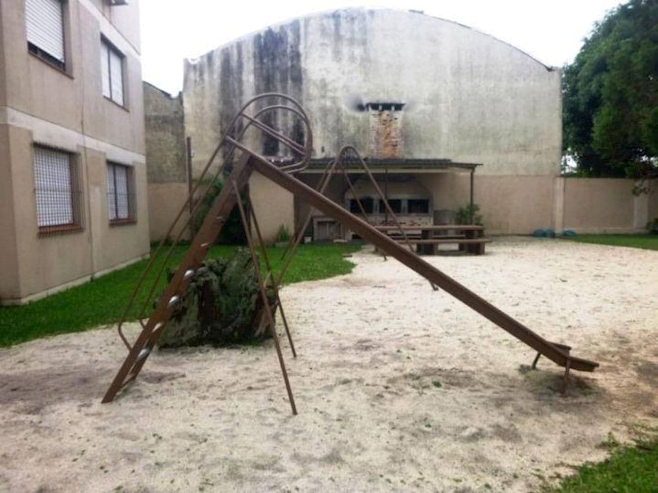 Foto 21 de 21: Apartamento em leilão em Pelotas - RS, bairro Três Vendas — Apartamento no "Res. Tablada" - Três Vendas - Pelotas/RS