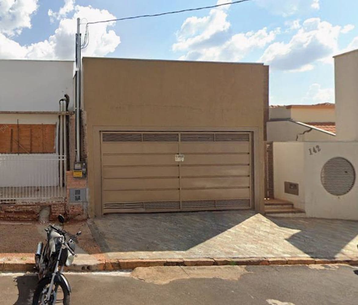 Foto 1 de 3: Casa em leilão em Tupã - SP, bairro Centro — Casa no Centro - Tupã/SP