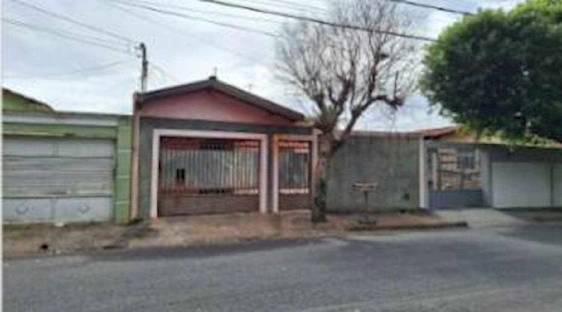 Foto 3 de 3: Casa em leilão em Araçatuba - SP, bairro Jardim Planalto — Casa no Jardim Planalto em Araçatuba/SP