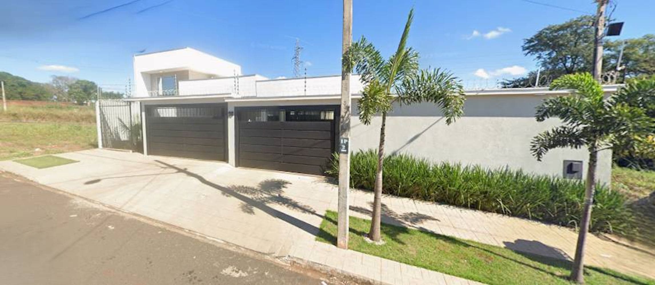 Foto 2 de 3: Casa em leilão em Maringá - PR, bairro Jardim Imperador — Casa no Jardim Imperador em Maringá/PR