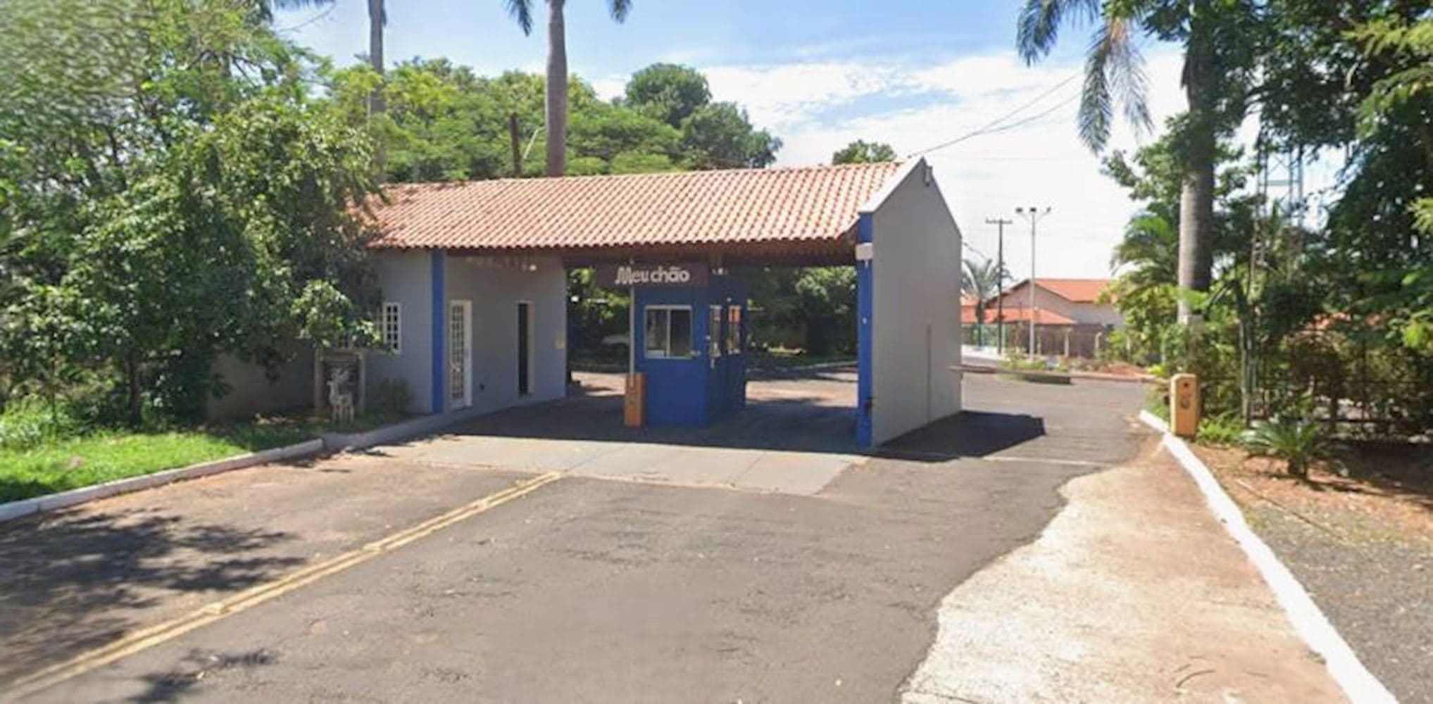 Foto 2 de 3: Casa em leilão em Fronteira - MG, bairro Centro — Casa de condomínio no Centro em Fronteira/MG