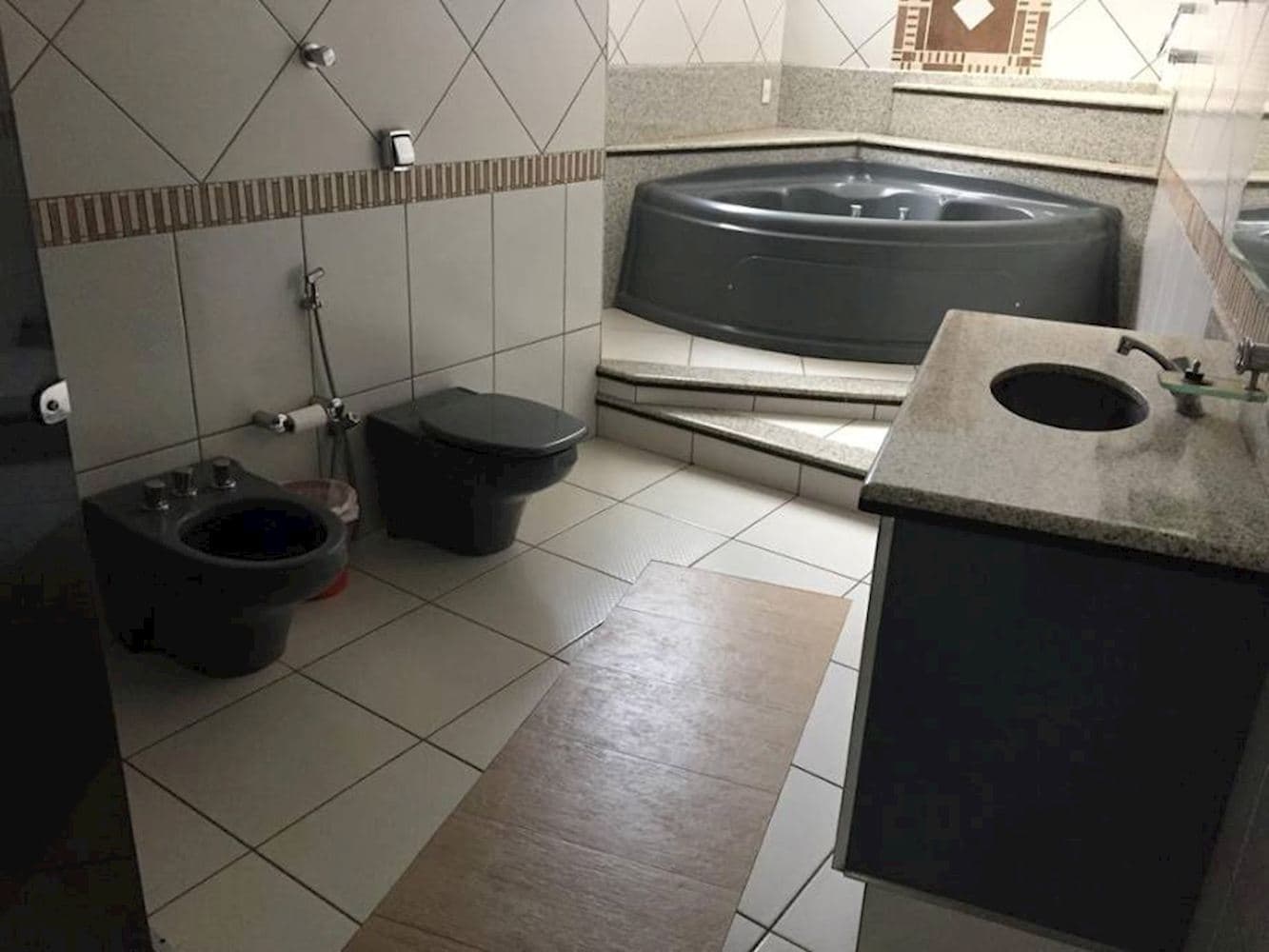 Foto 6 de 22: Casa em leilão em José Bonifácio - SP, bairro Centro — Casa no Centro de José Bonifácio/SP