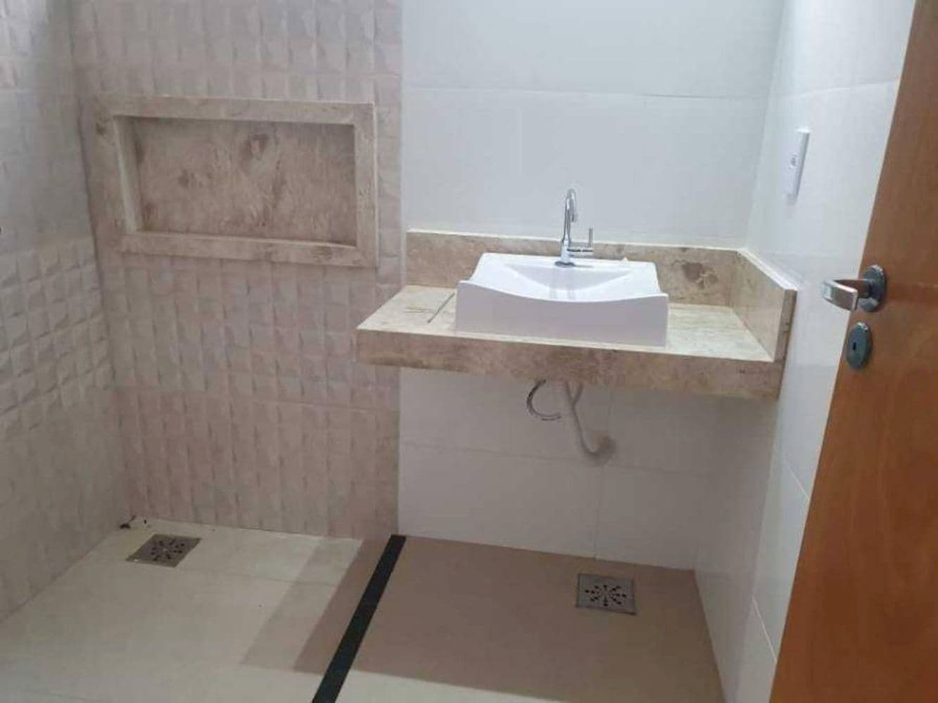 Foto 9 de 26: Casa em leilão em Goiânia - GO — Casa em Condomínio no Residencial Recanto Das Garças - Goiânia/GO