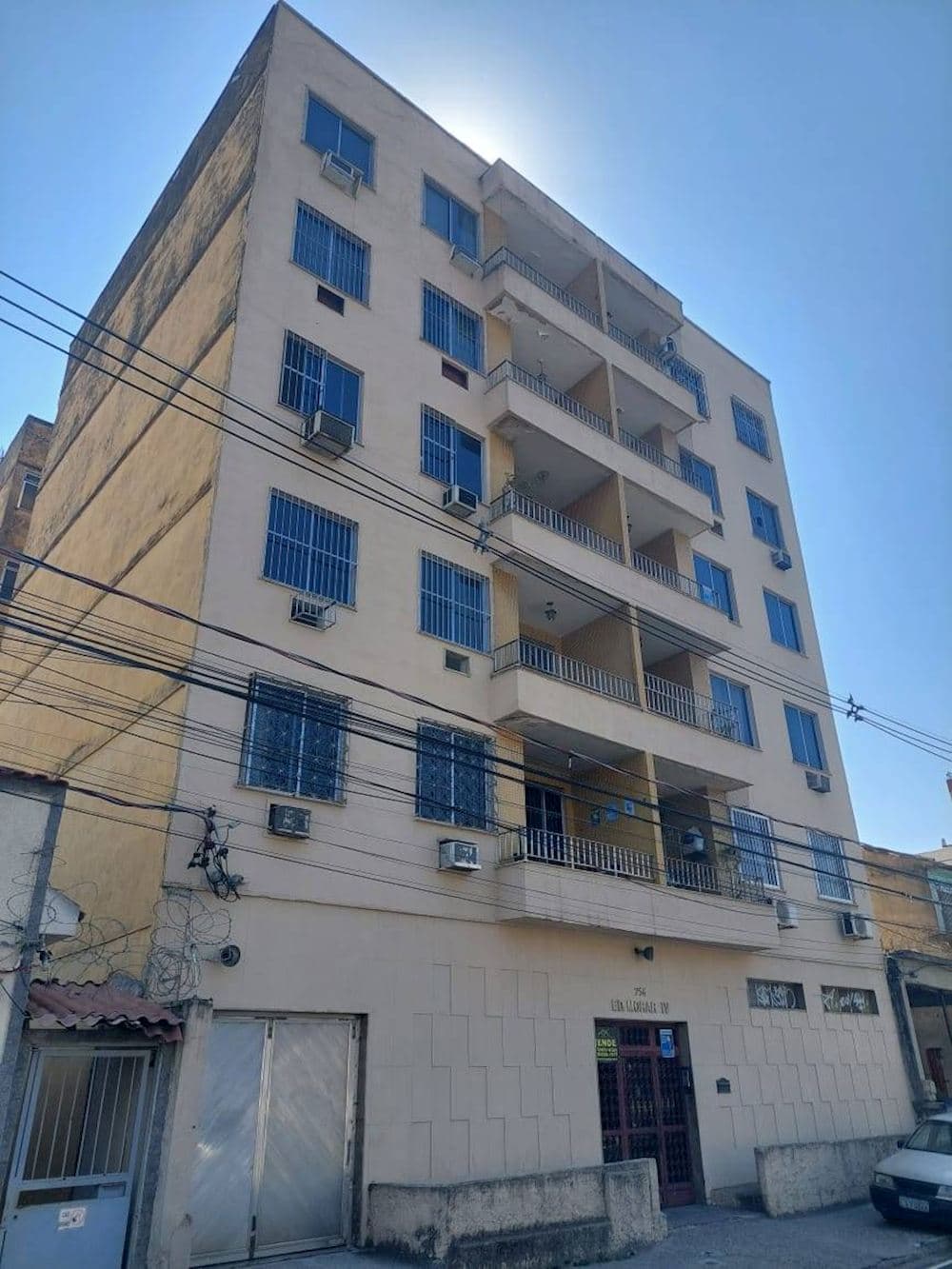 Foto 1 de 9: Apartamento em leilão em Rio De Janeiro - RJ, bairro Penha Circular — Apartamento no " Edificio Morar Iv" - Penha Circular - Rio de Janeiro/RJ