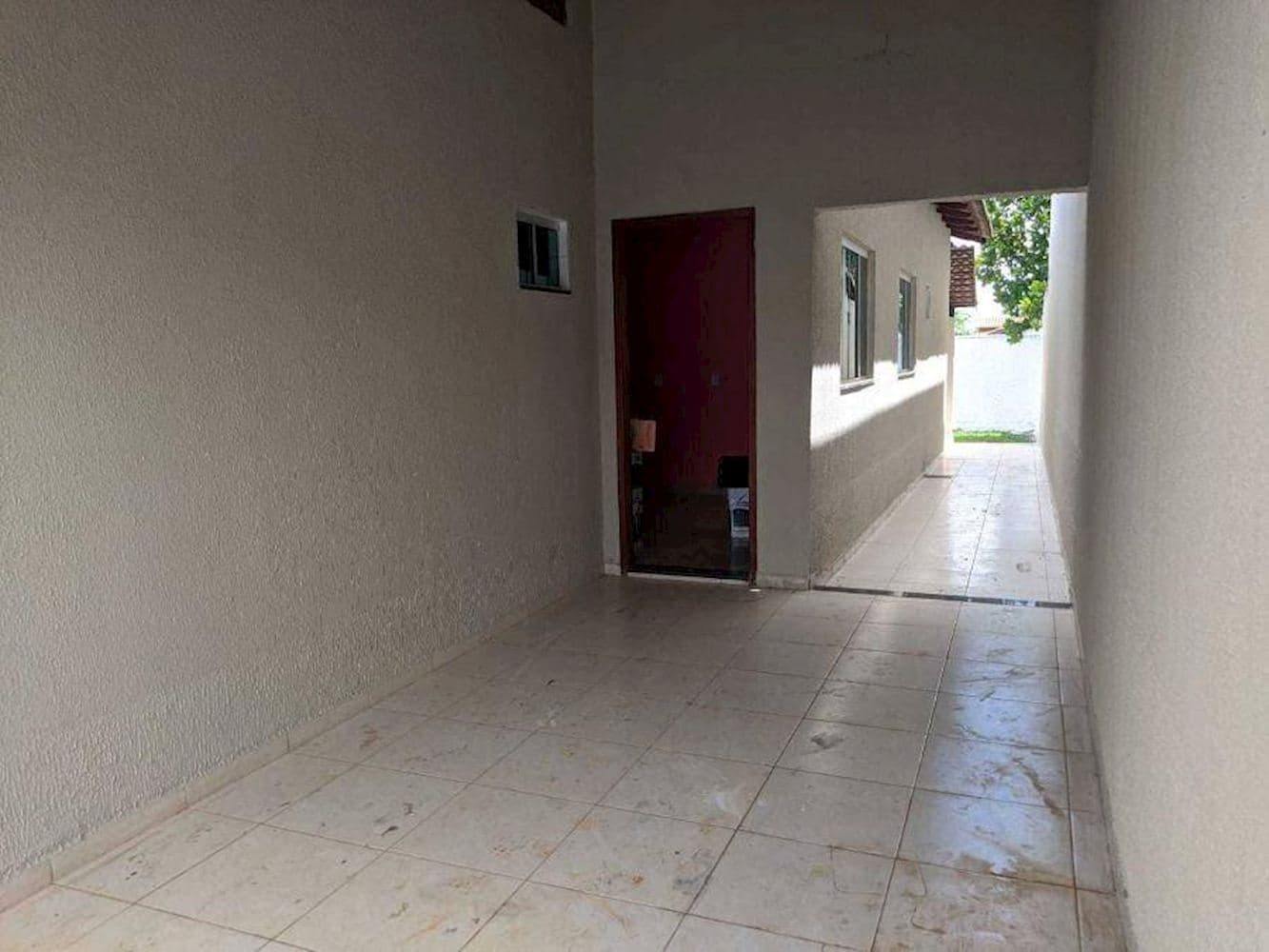 Foto 4 de 10: Casa em leilão em Trindade - GO, bairro Setor Monte Sinai — Casa no Setor Monte Sinai em Trindade/GO