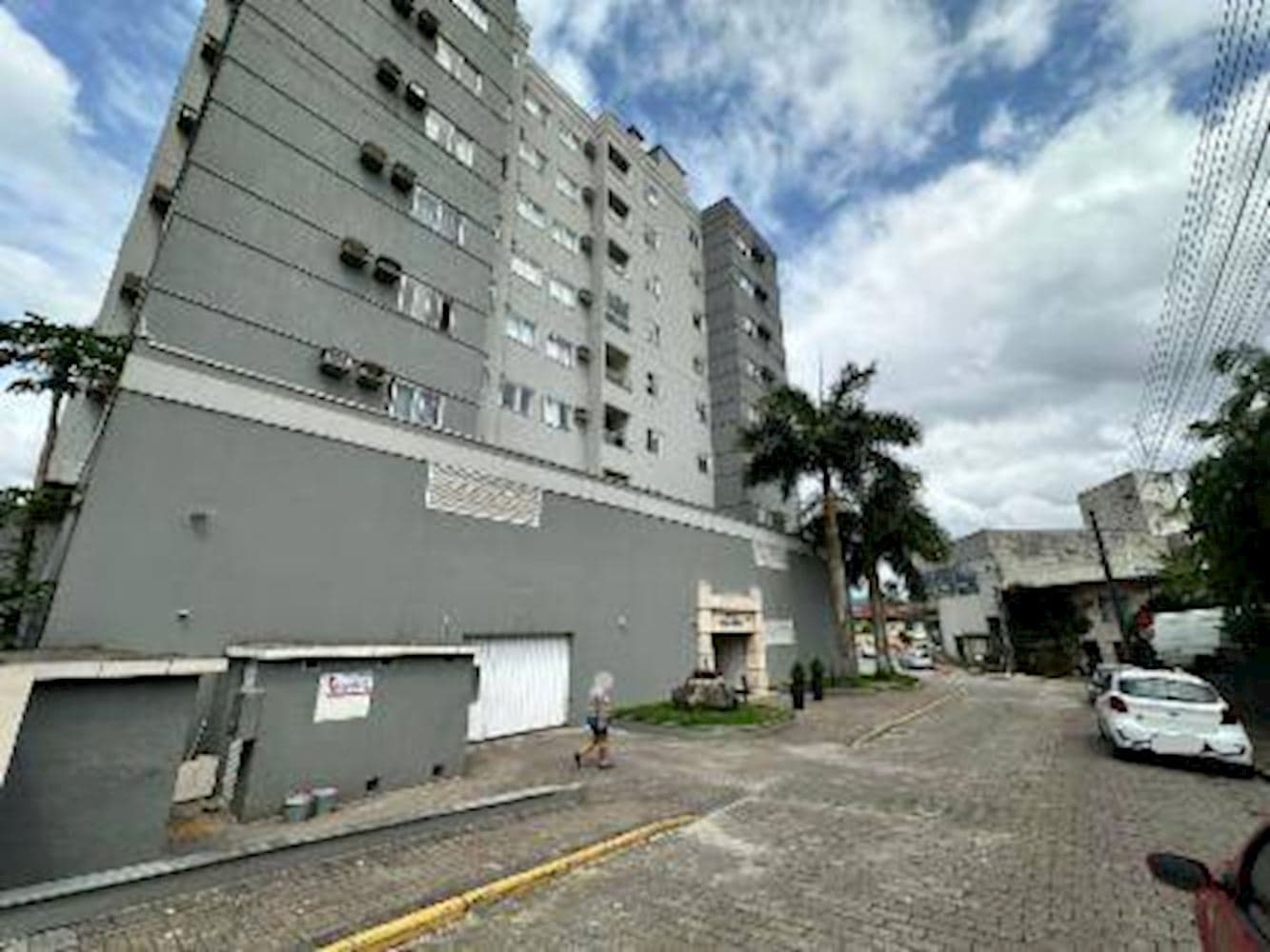 Foto 1 de 7: Apartamento em leilão em Indaial - SC, bairro Tapajós — Apartamento em Tapajós - Indaial/SC