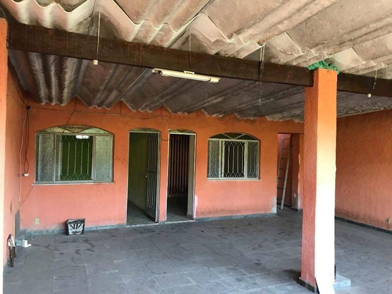 Foto 5 de 33: Casa em leilão em Rio De Janeiro - RJ, bairro Realengo — Casa em Realengo - Rio De Janeiro/RJ