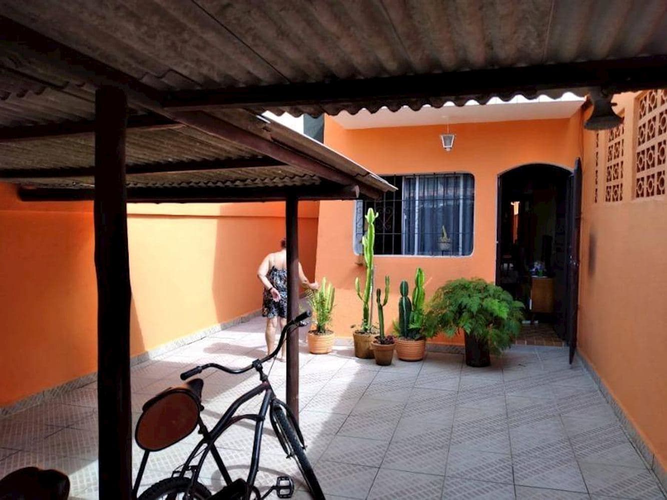 Foto 12 de 14: Casa em leilão em Guarujá - SP, bairro Jardim Santa Maria — Casa no Jardim Santa Maria - Guarujá/SP