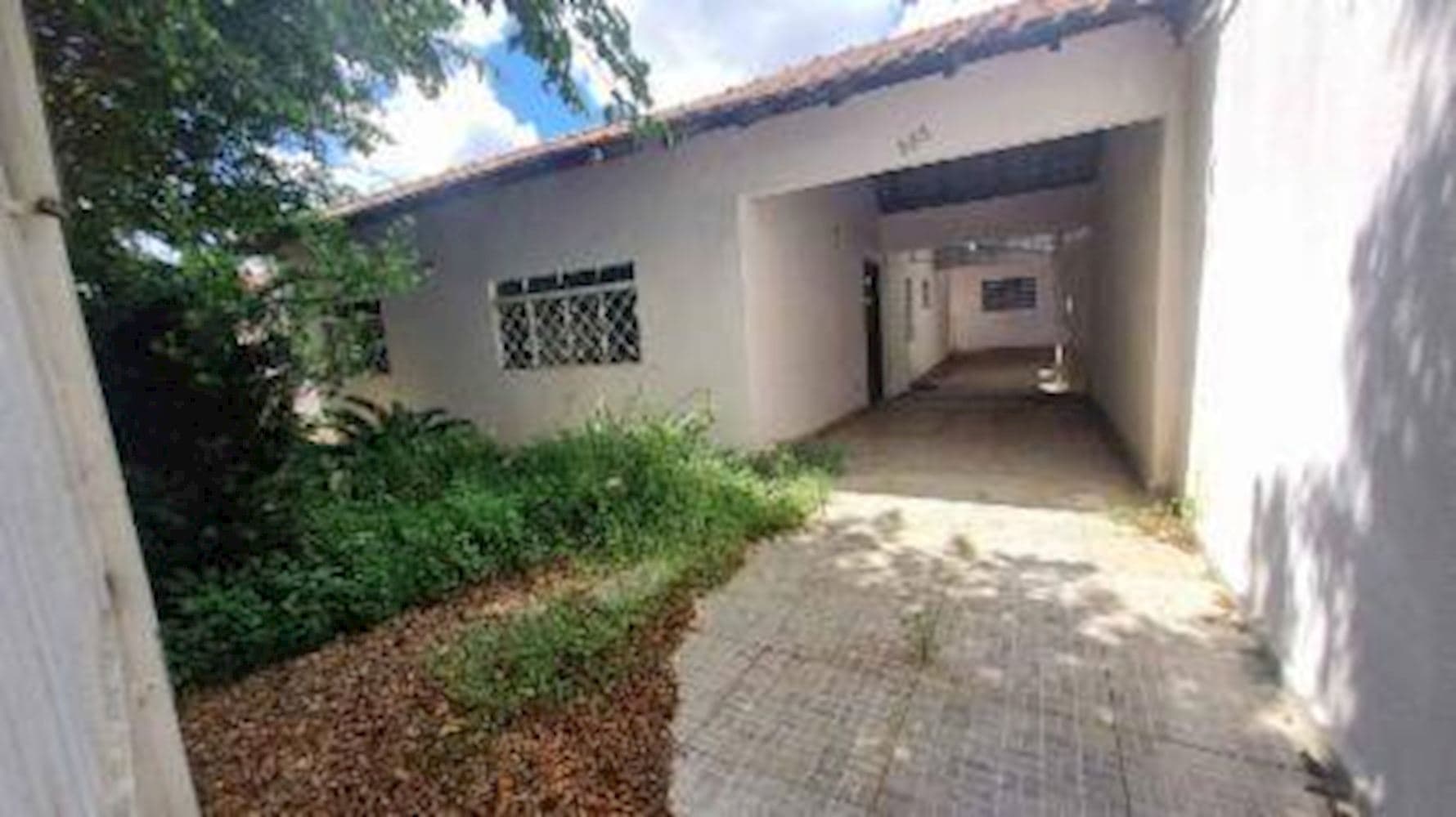 Foto 3 de 3: Casa em leilão em Campo Grande - MS, bairro Santo Antônio — Casa em Santo Antônio - Campo Grande/MS