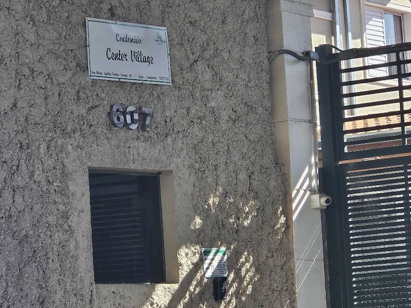 Foto 2 de 3: Casa em leilão em Carapicuíba - SP, bairro Vila Veloso — Casa em Condomínio na Vila Veloso - Carapicuíba/SP