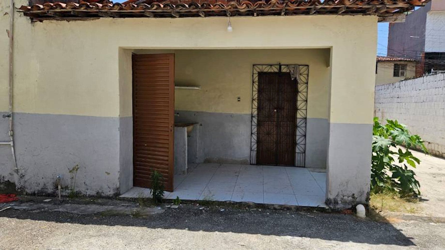 Foto 11 de 12: Casa em leilão em Fortaleza - CE, bairro Guajeru — Casa no Guajeru em Fortaleza/CE