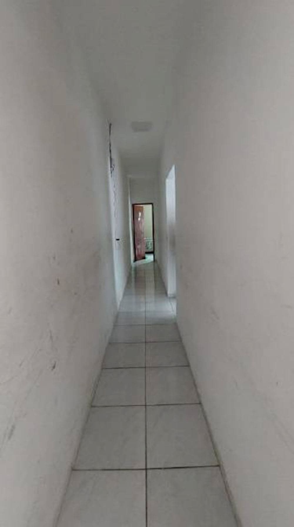 Foto 7 de 9: Casa em leilão em Horizonte - CE, bairro Gameleira — Casa em Gameleira - Horizonte/CE