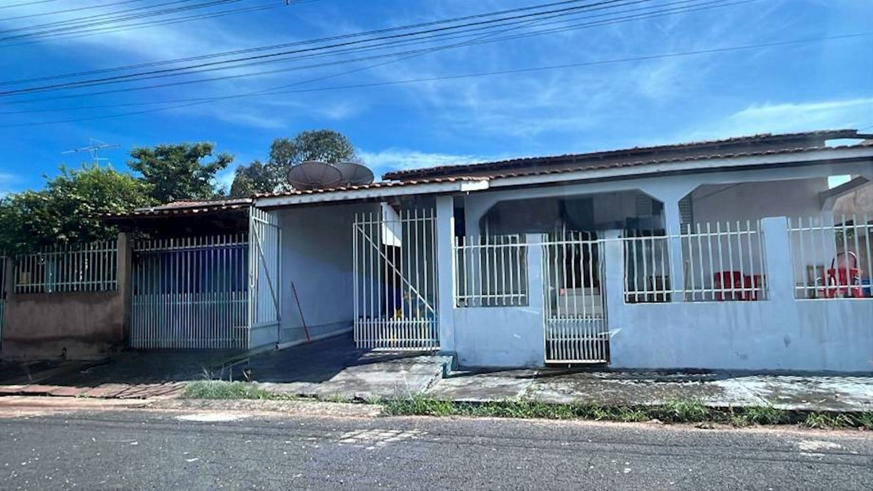 Foto 2 de 3: Casa em leilão em Nortelândia - MT — Casa na  Cohab Santo Antônio - Nortelândia/MT