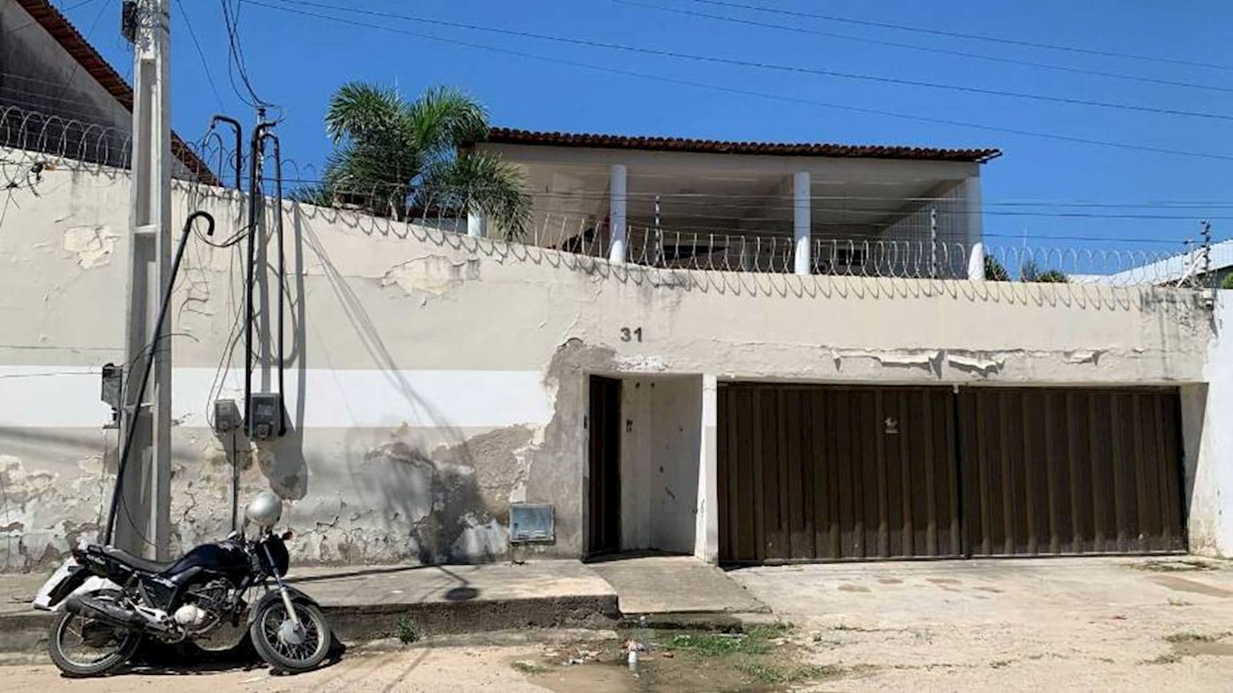 Foto 1 de 20: Casa em leilão em Fortaleza - CE, bairro Lagoa Redonda — Casa na Lagoa Redonda - Fortaleza/CE