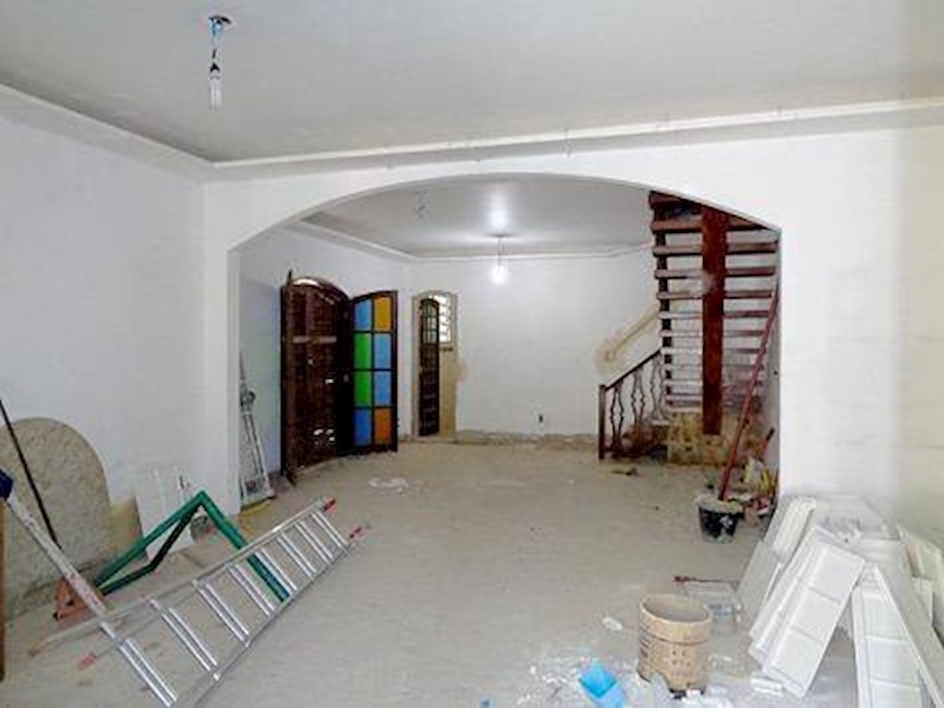 Foto 6 de 15: Casa em leilão em Rio De Janeiro - RJ, bairro Vila Valqueire — Casa na Vila Valqueire - Rio de Janeiro/RJ