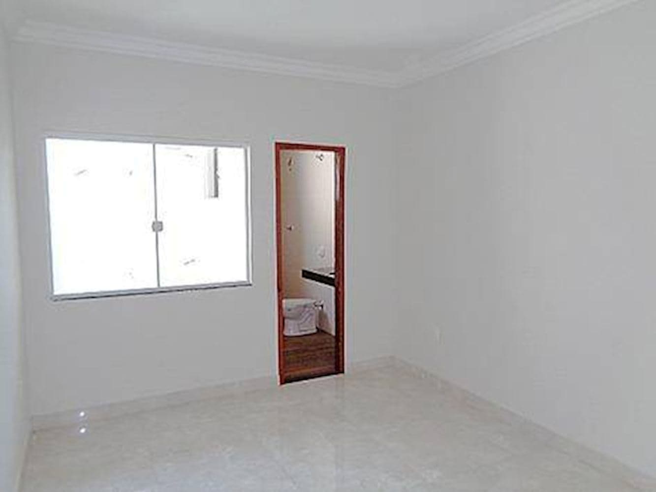 Foto 10 de 11: Casa em leilão em Nova Iguaçu - RJ, bairro Da Luz — Casa em Da Luz - Nova Iguaçu/RJ